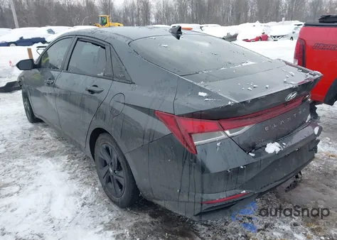 2021 Hyundai Elantra Sel z USA, uszkodzony, nr VIN 5NPLS4AG2MH008751